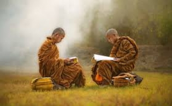 Làm sao để không khó chịu khi nhìn thấy người khác buông lung?